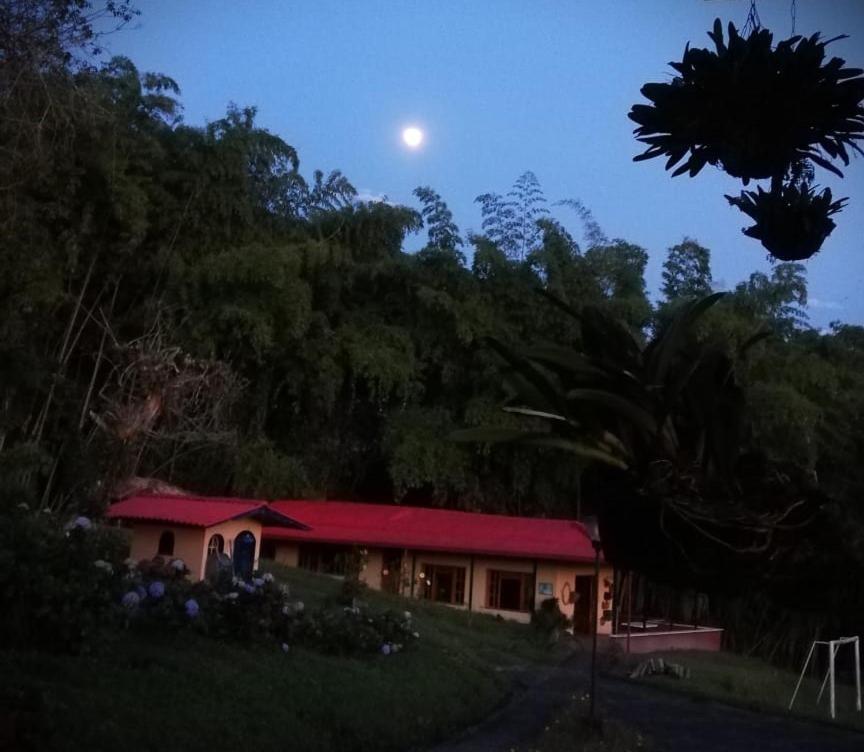 Filandia - Finca Rural La Guadalupana Hotel ภายนอก รูปภาพ