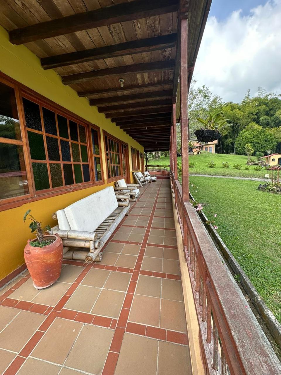 Filandia - Finca Rural La Guadalupana Hotel ภายนอก รูปภาพ
