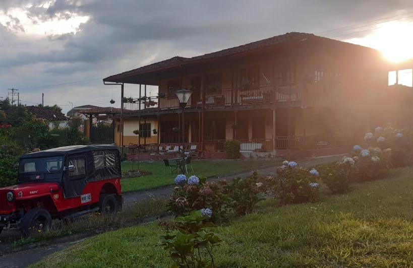 Filandia - Finca Rural La Guadalupana Hotel ภายนอก รูปภาพ